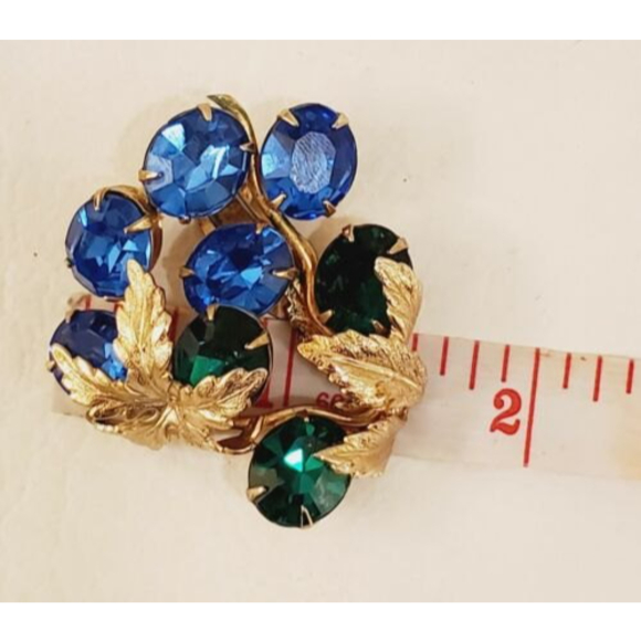 Vintage Signed Napier Rare Rhinestones  Runway Statement Leaves Earrings - Picture 6 of 7